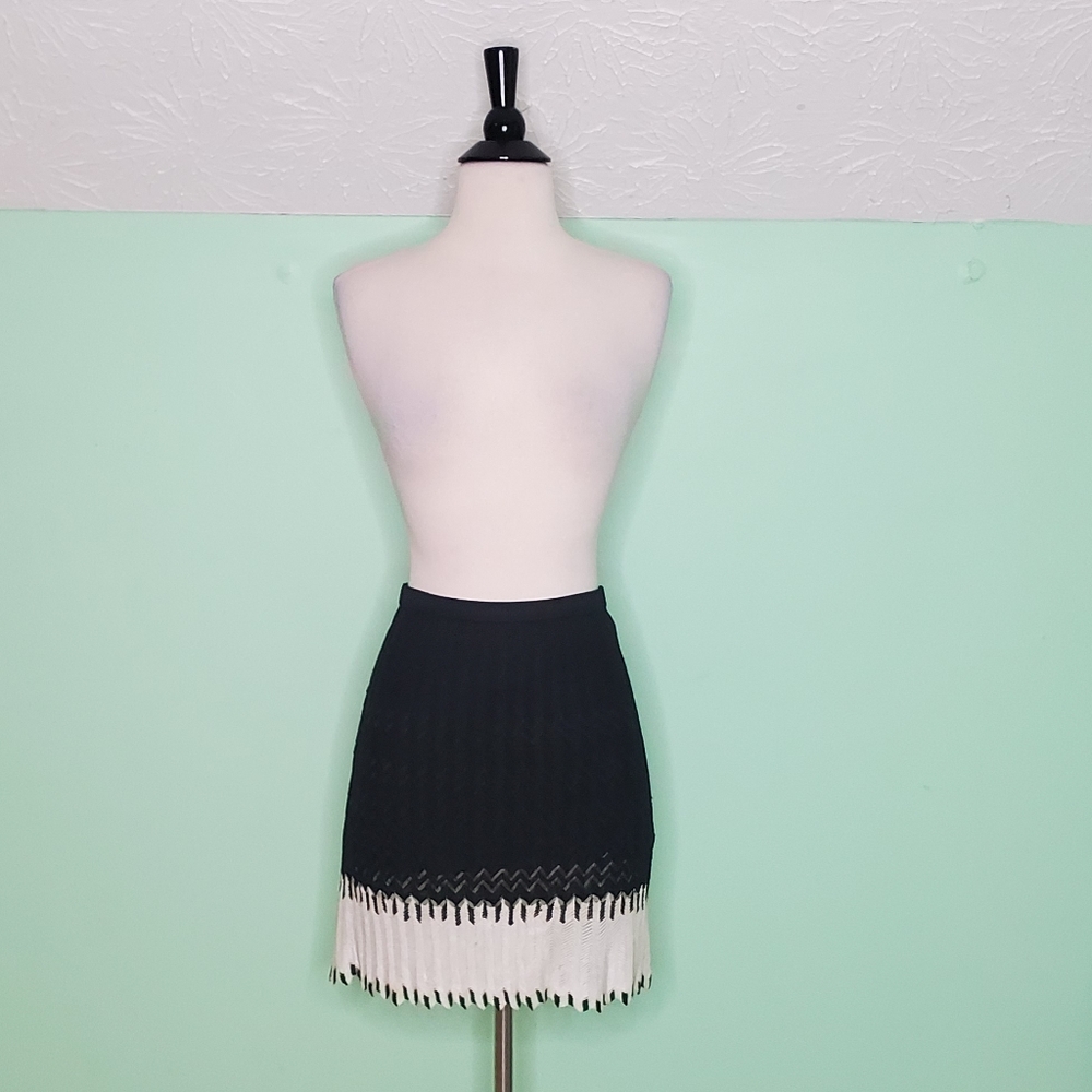 Missoni Black & White Chevron Knit Skirt Size IT 42 (US 6)